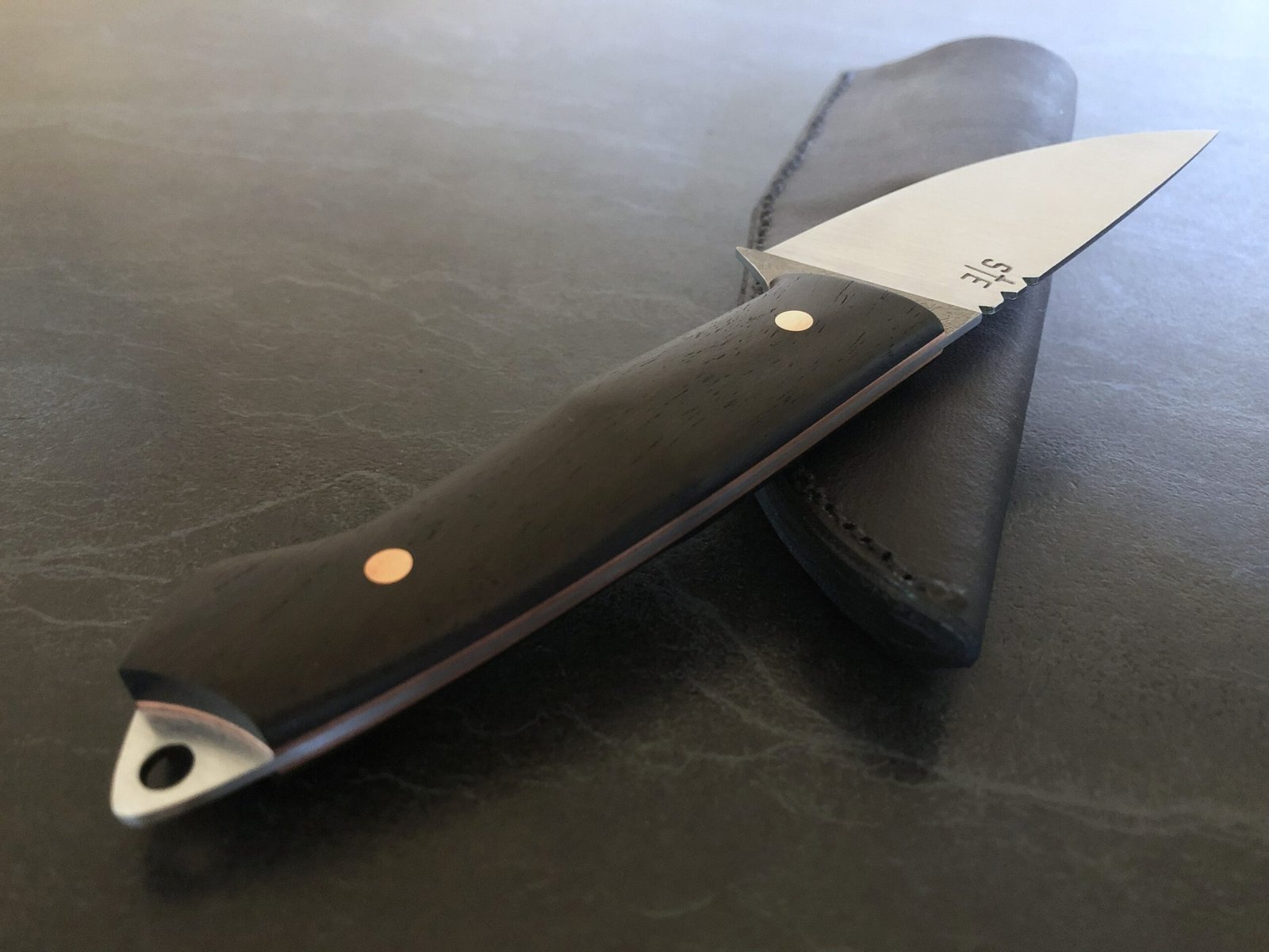 Small skinning knife
