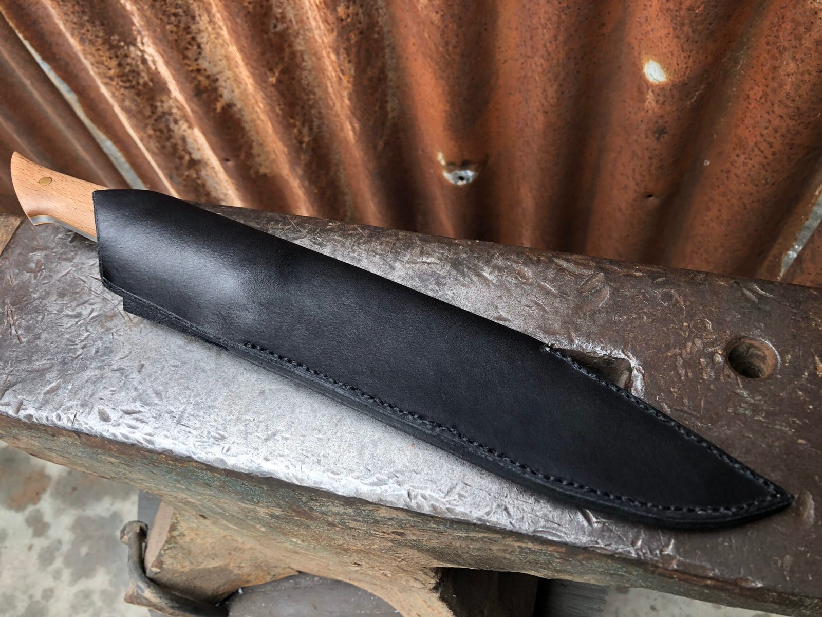 Large Scaled Recurve Hunting Knife - Image 4