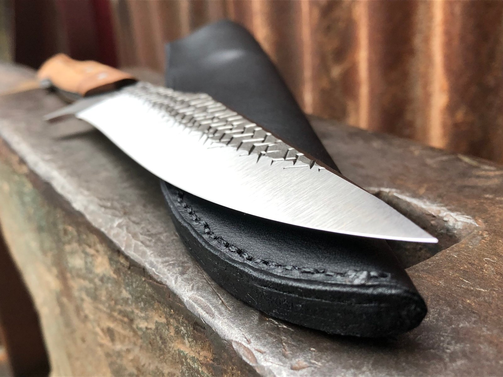 Large Scaled Recurve Hunting Knife - Image 3